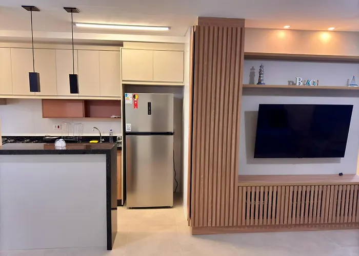 Apartamento Novo com 2 Suítes na Praia das Toninhas Ubatuba